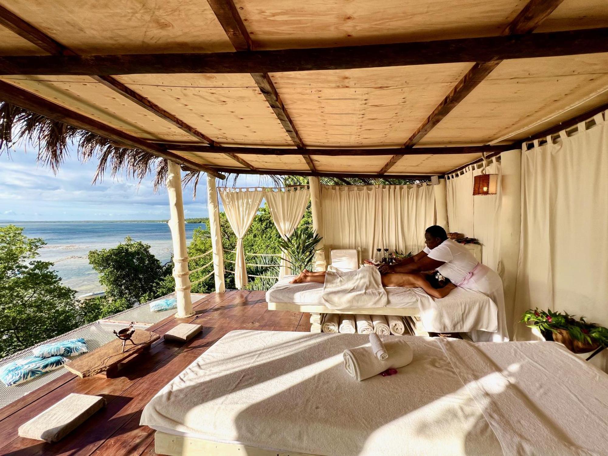 واتامو Rock And Sea Resort المظهر الخارجي الصورة